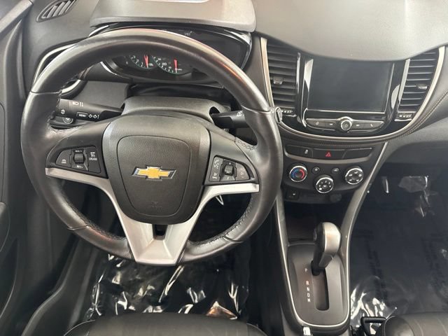 Used 2018 Chevrolet Trax LT w/ Sun & Sound Package AWD/4WD image 22