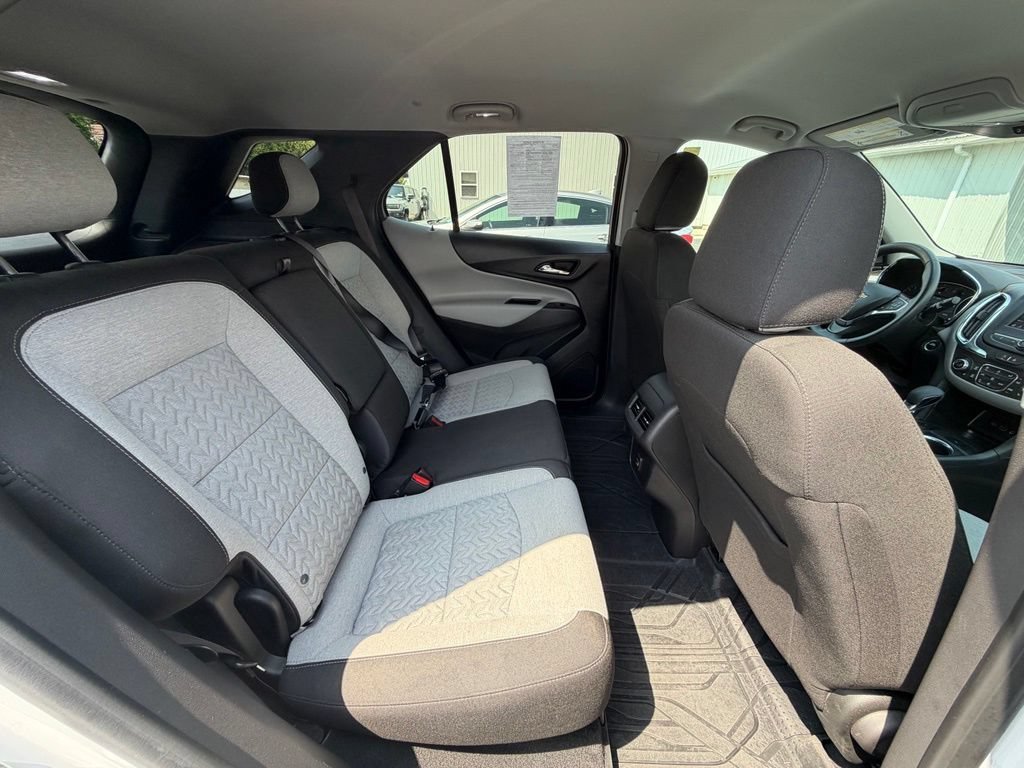 Used 2023 Chevrolet Equinox LT AWD/4WD image 16