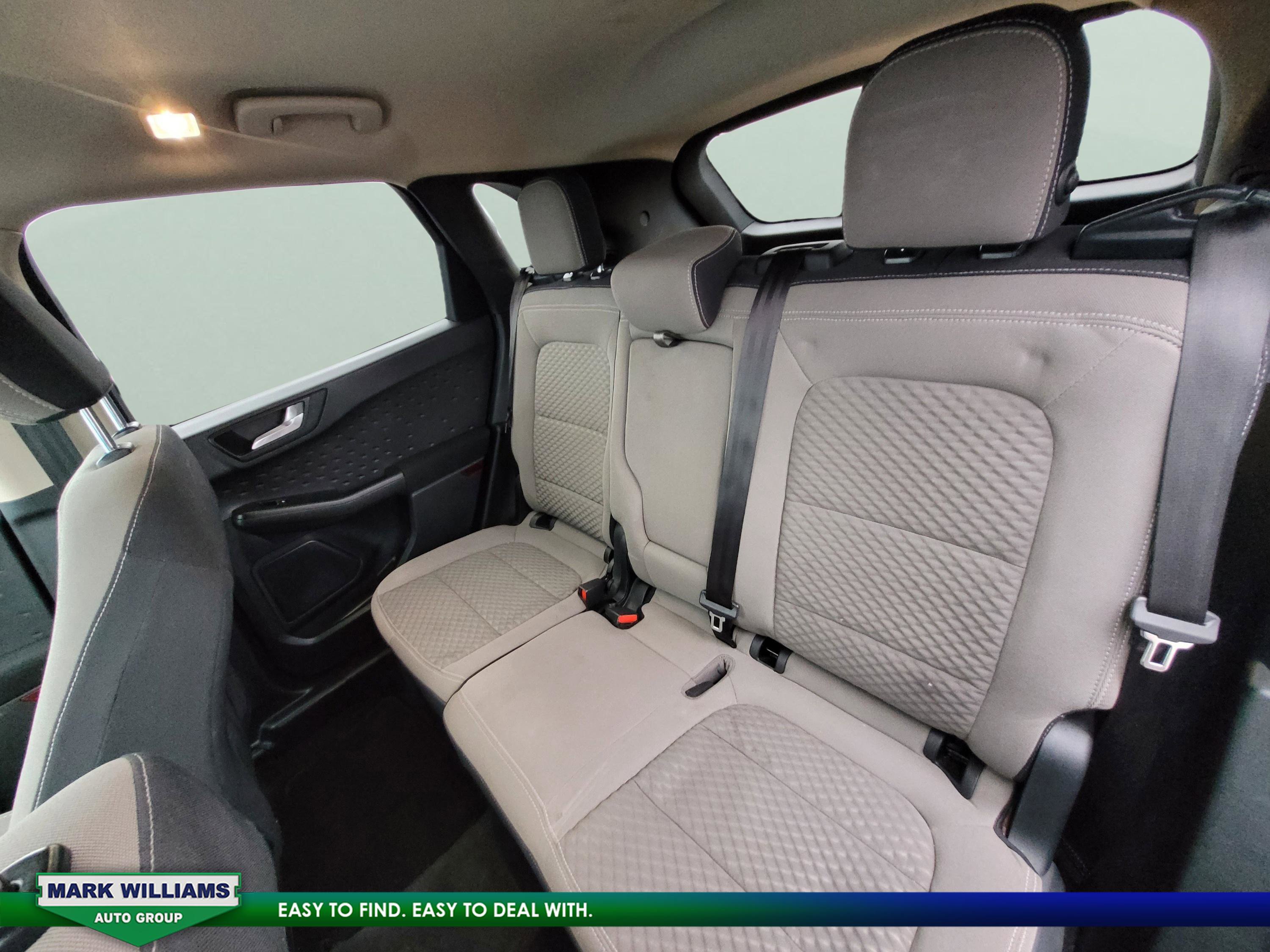 Certified 2020 Ford Escape SE image 18