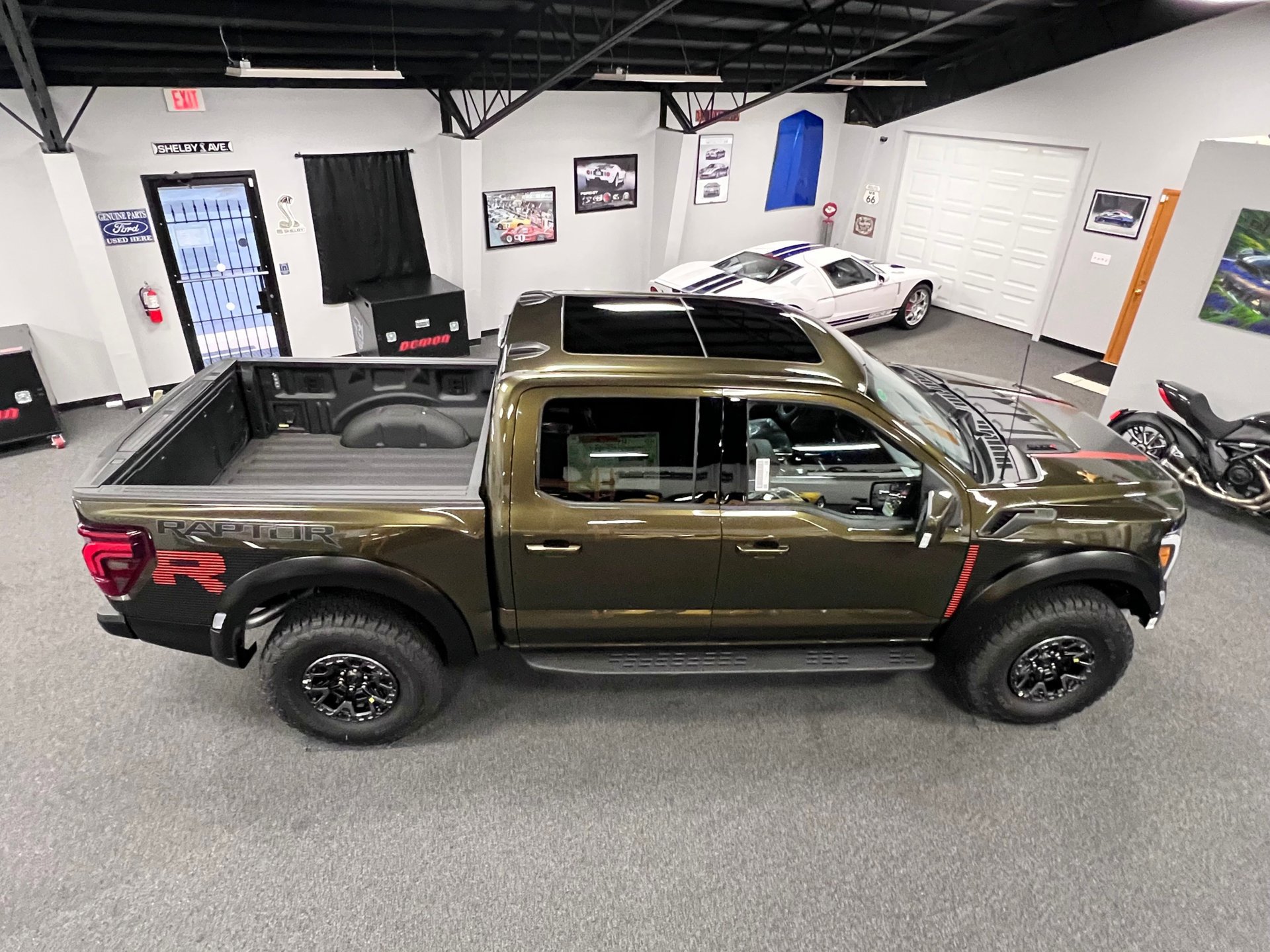 Used 2025 Ford F150 Raptor w/ Equipment Group 803A Raptor R image 7