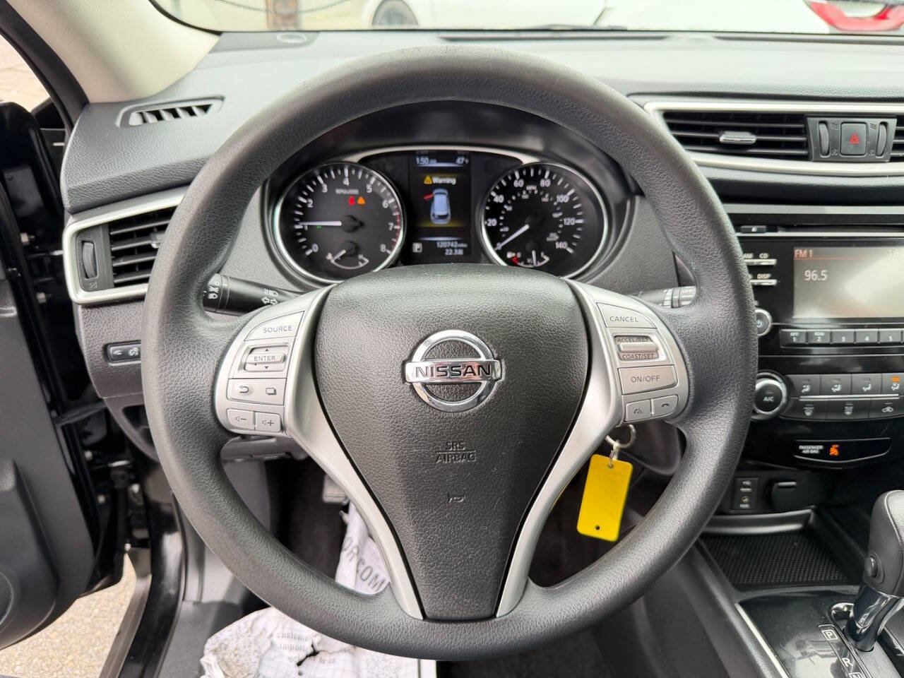 Used 2014 Nissan Rogue S image 31