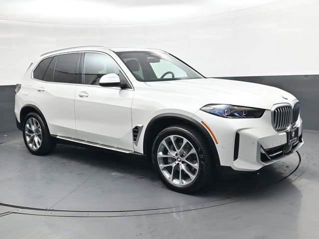 Used 2025 BMW X5 xDrive40i image 2
