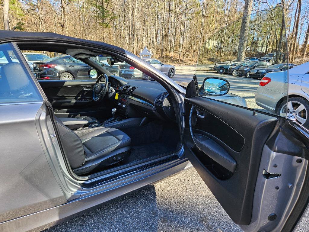 Used 2013 BMW 128i Convertible RWD image 22