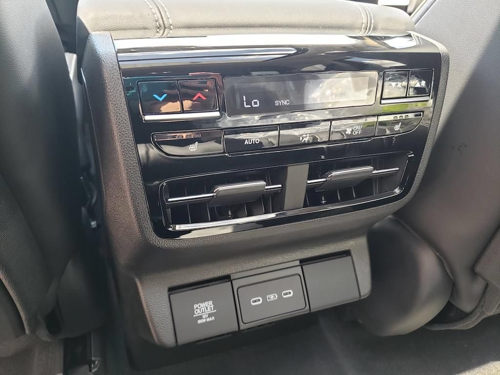 New 2026 Acura MDX w/ Advance Package AWD/4WD image 7