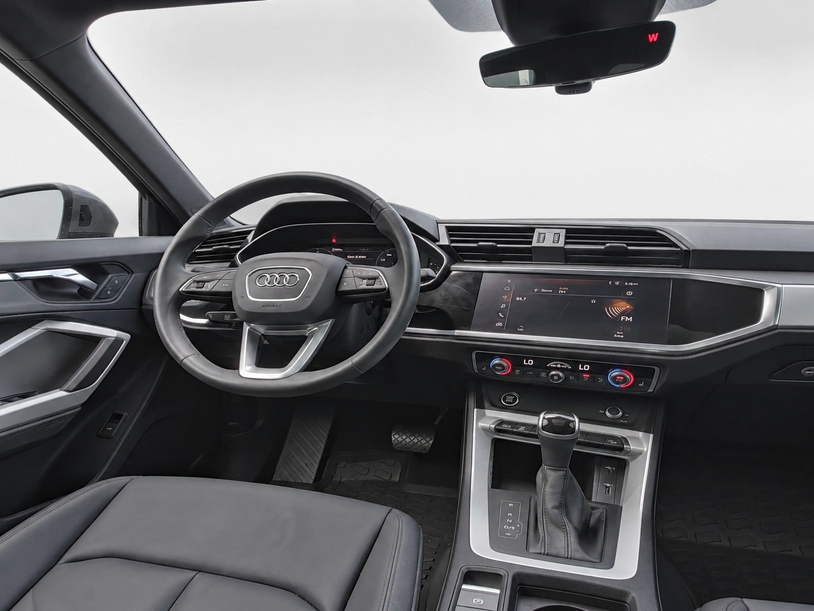 Used 2021 Audi Q3 2.0T Premium w/ Convenience Package AWD/4WD image 25