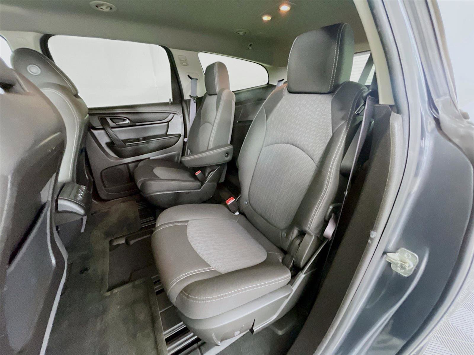 Used 2014 Chevrolet Traverse LT w/ All-Star Edition image 27