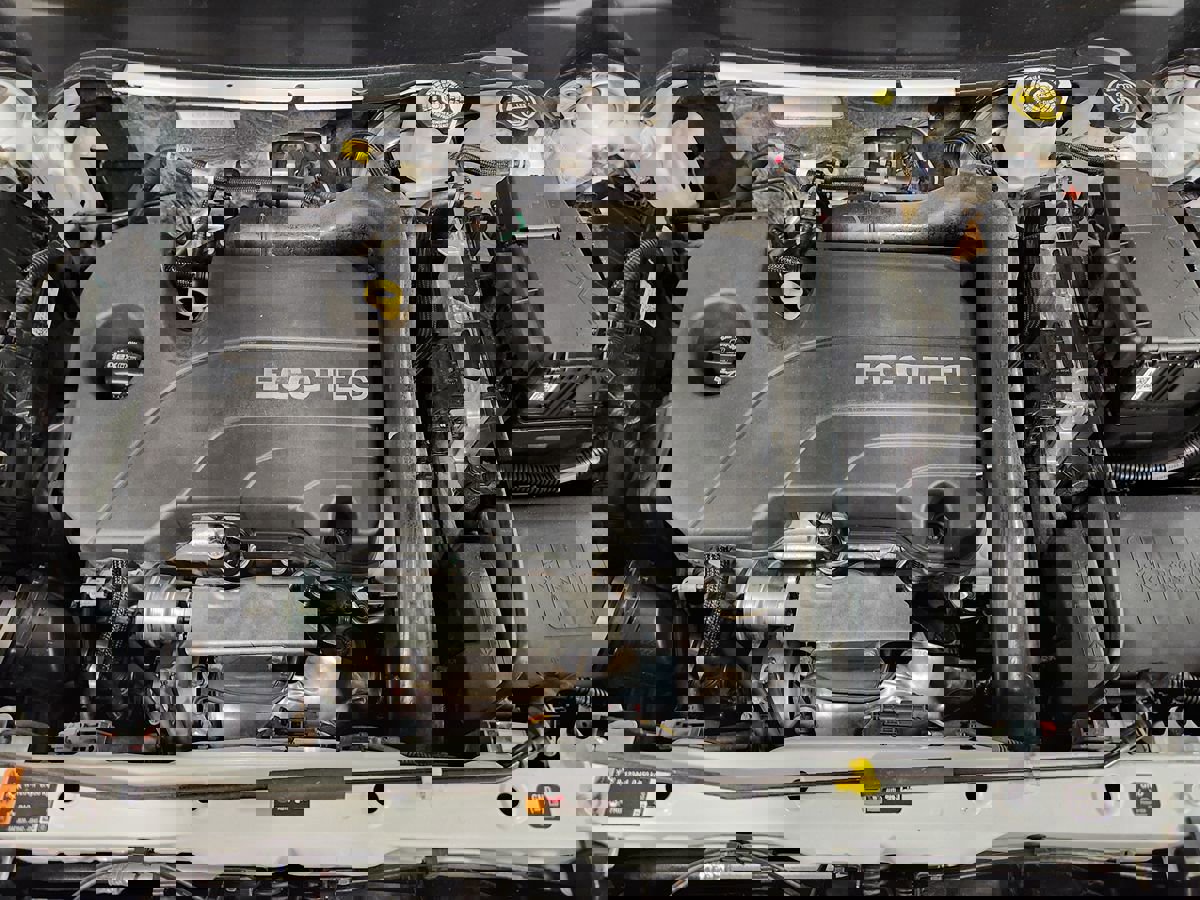 Used 2022 GMC Terrain SLT image 52