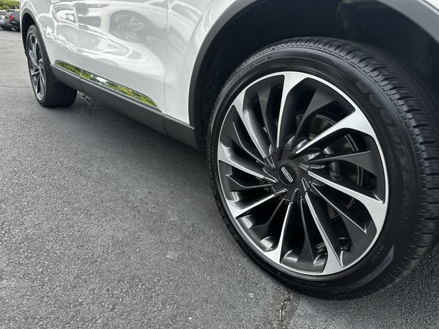 Certified 2024 Lincoln Aviator Reserve w/ Equipment Group 201A AWD/4WD image 11