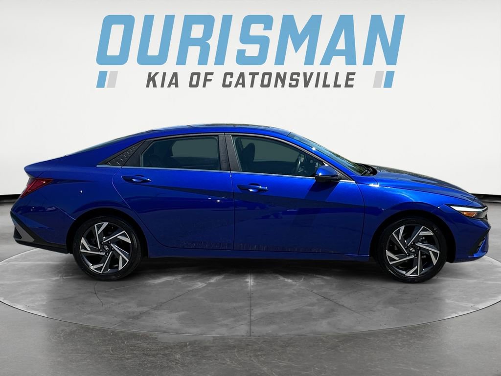 Used 2024 Hyundai Elantra Limited FWD image 7
