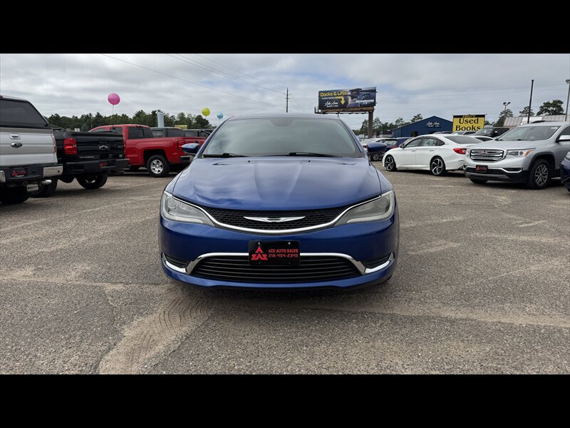 Used 2015 Chrysler 200 Limited w/ Convenience Group FWD image 2