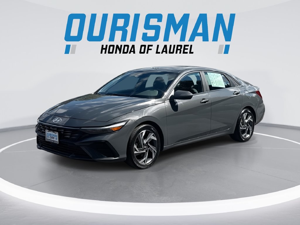 Used 2024 Hyundai Elantra SEL w/ Convenience Package