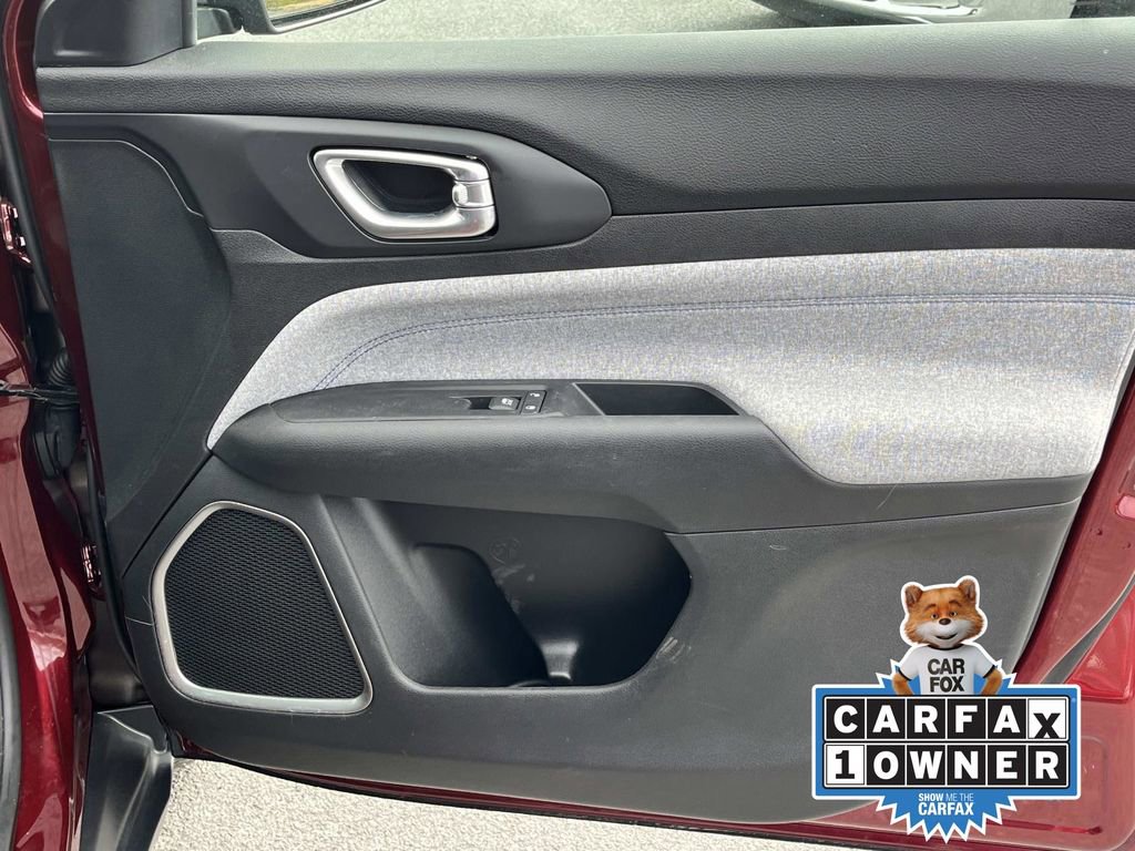 Used 2022 Jeep Compass Latitude image 21