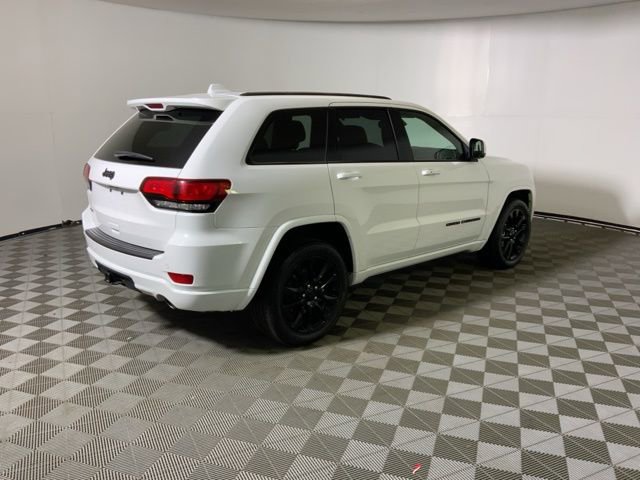 Used 2021 Jeep Grand Cherokee Laredo X AWD/4WD image 8