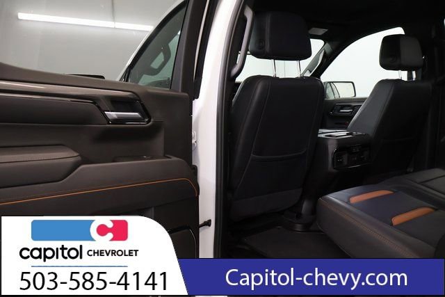 Used 2025 GMC Sierra 1500 AT4 image 30