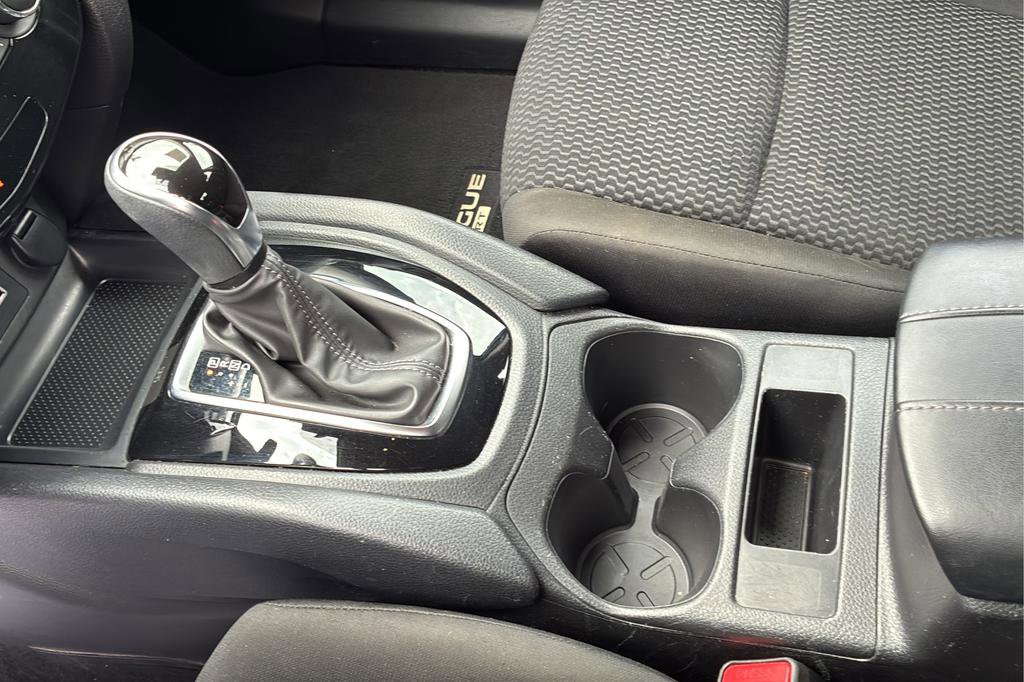 Used 2022 Nissan Rogue Sport S image 20