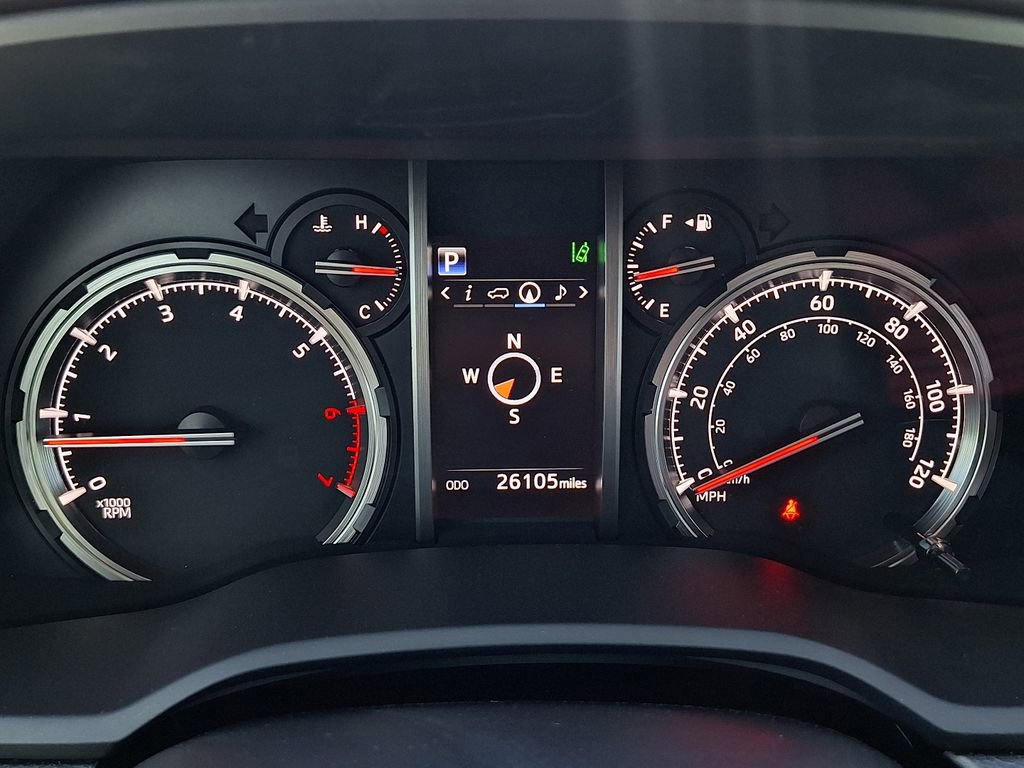 Used 2023 Toyota 4Runner TRD Off-Road Premium w/ Moonroof Package AWD/4WD image 18