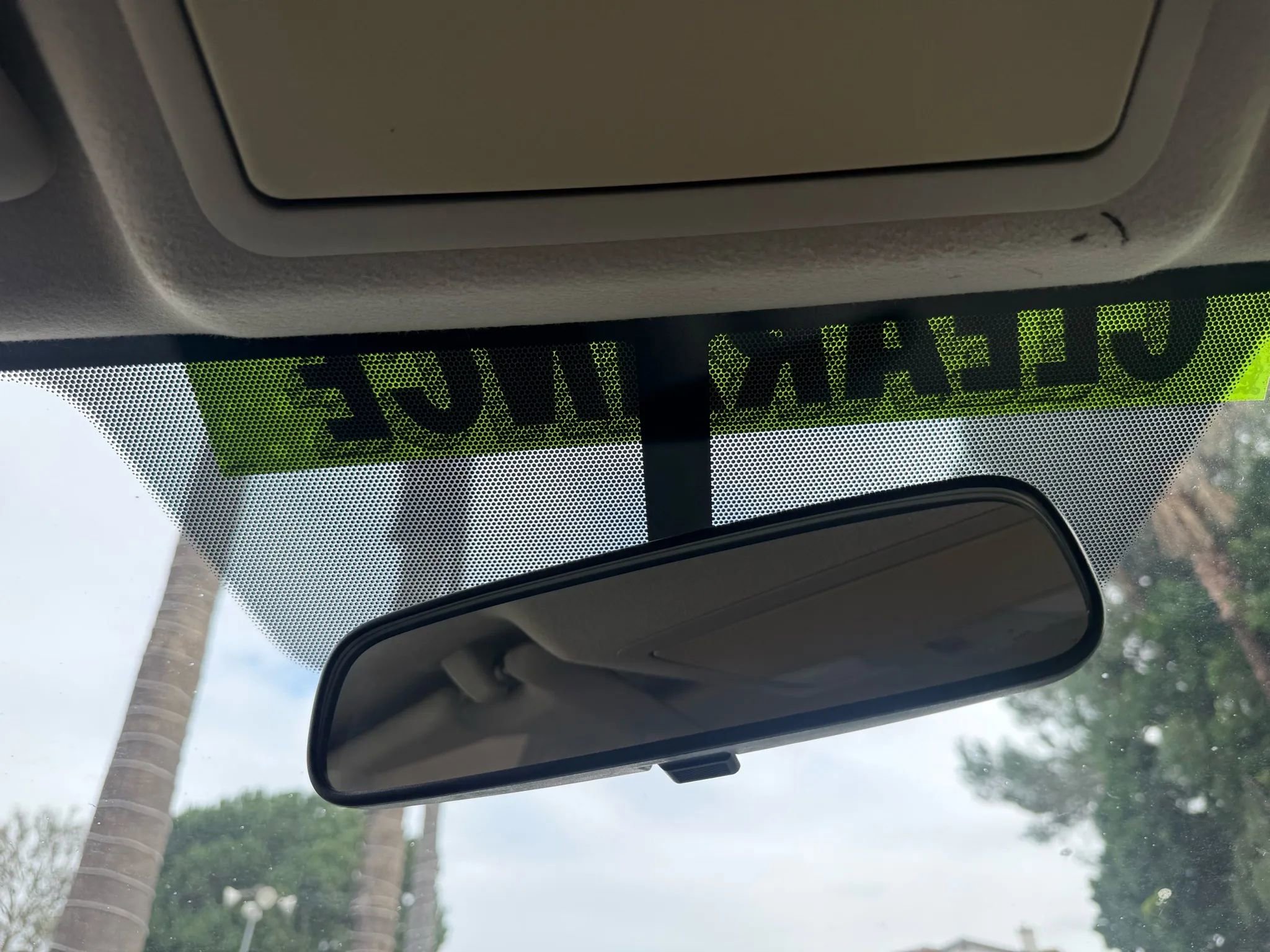 Used 2012 Nissan Rogue SV w/ Premium Pkg image 20