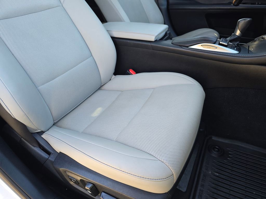 Used 2016 Lexus ES 300h image 60