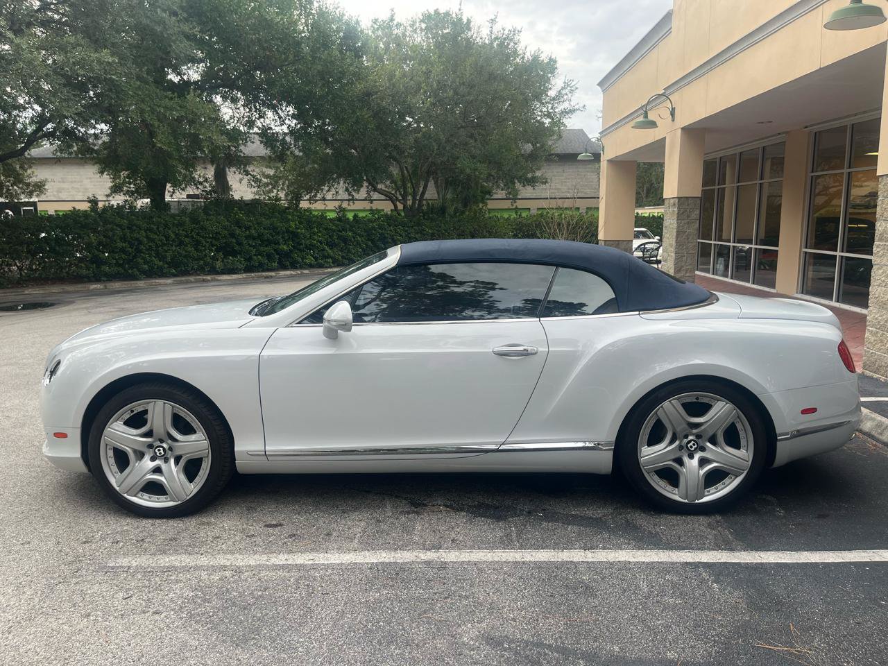 Used 2013 Bentley Continental GT AWD/4WD image 24