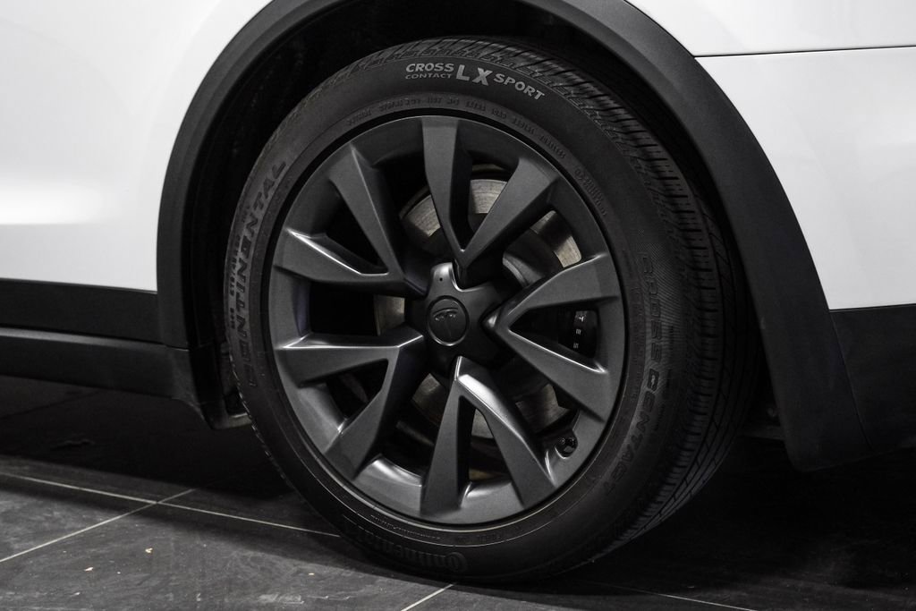 Used 2023 Tesla Model X image 63