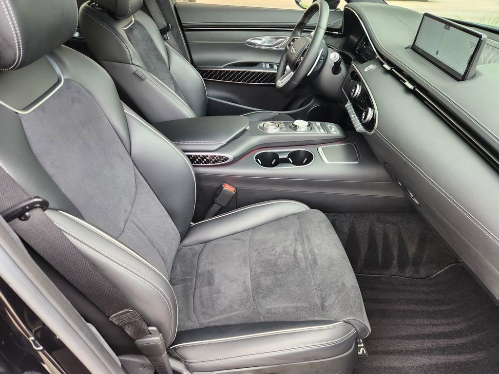 Used 2022 Genesis GV70 3.5T Sport w/ Sport Prestige Package AWD/4WD image 14
