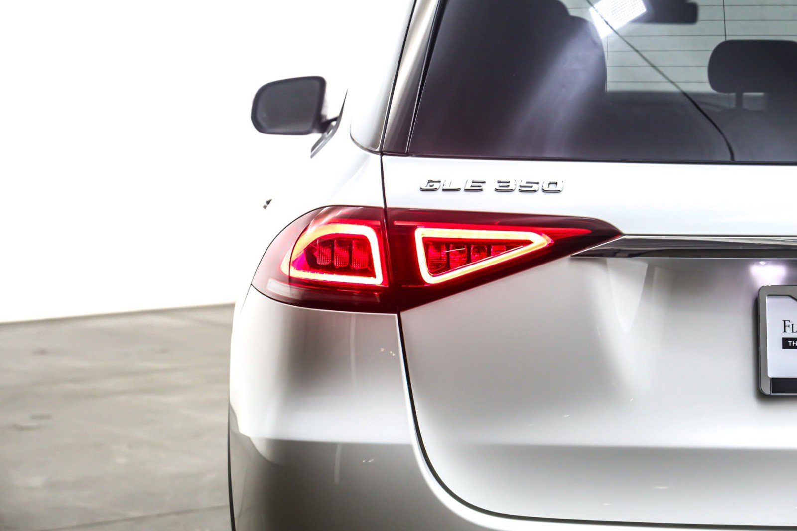 Used 2023 Mercedes-Benz GLE 350 4MATIC image 16