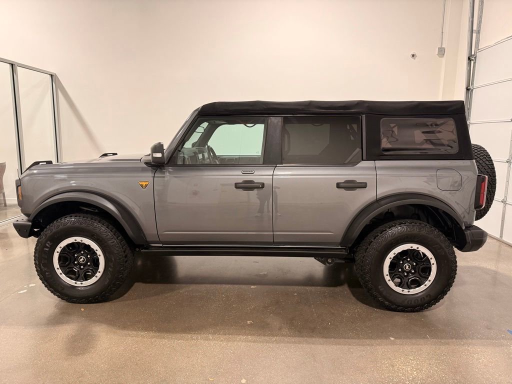 Used 2023 Ford Bronco Badlands image 8