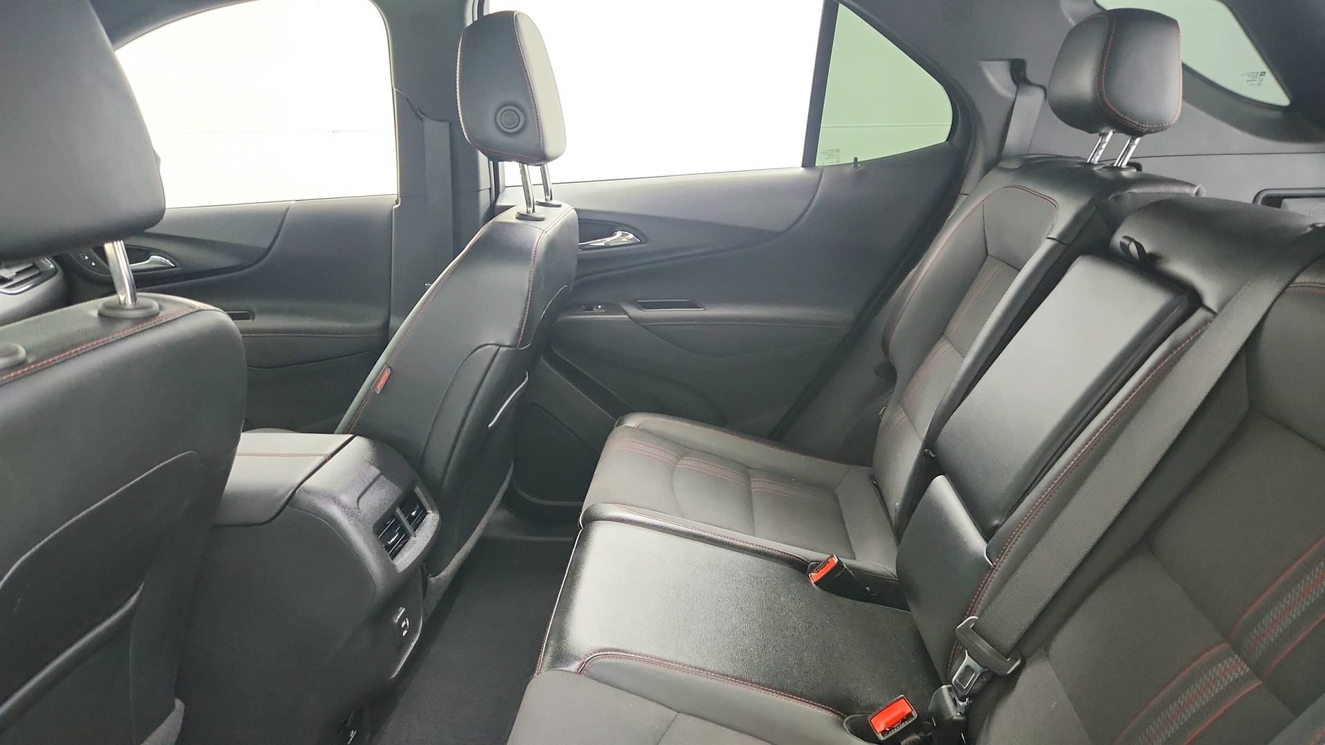 Used 2024 Chevrolet Equinox RS FWD image 23