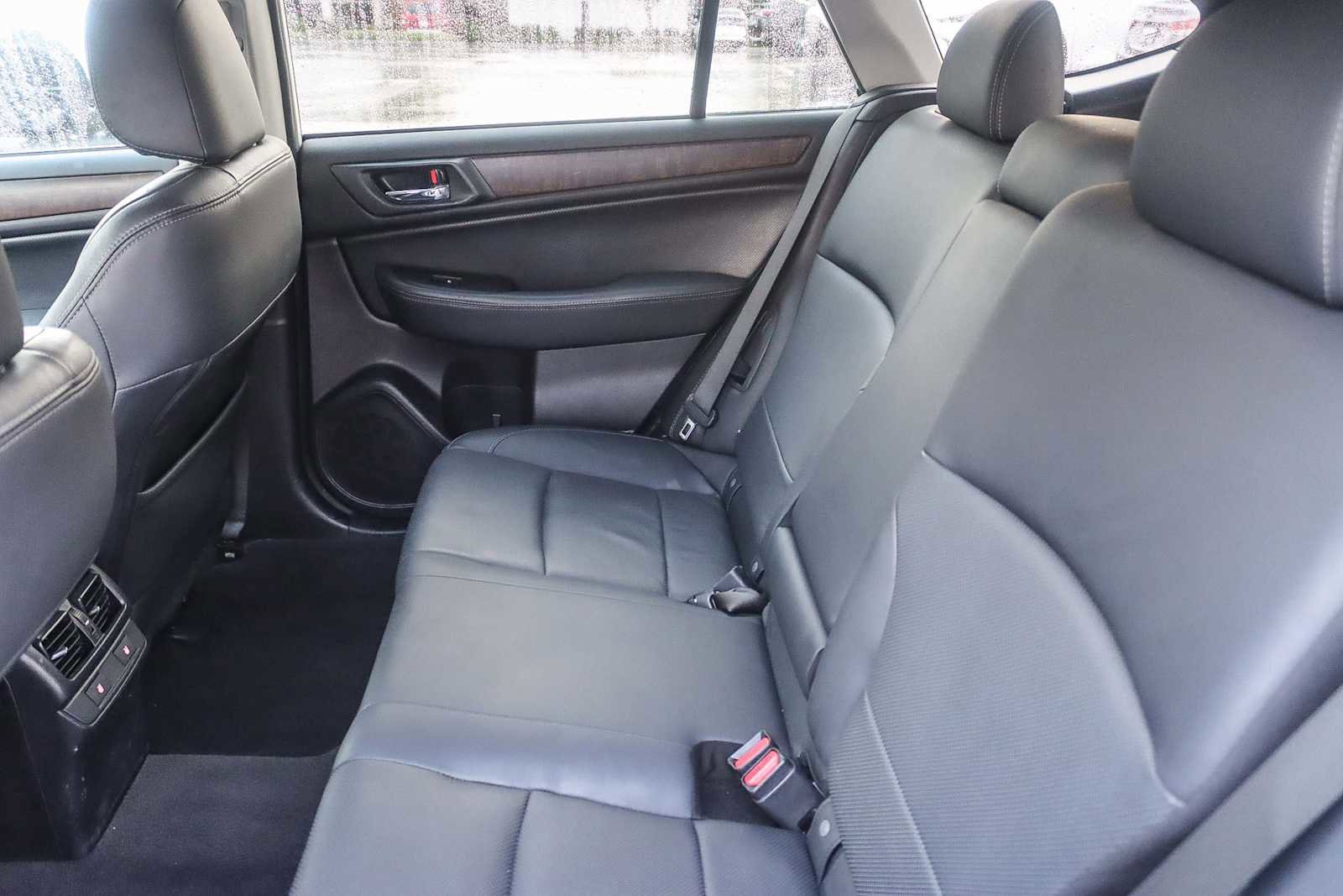 Used 2016 Subaru Outback 2.5i Limited image 18