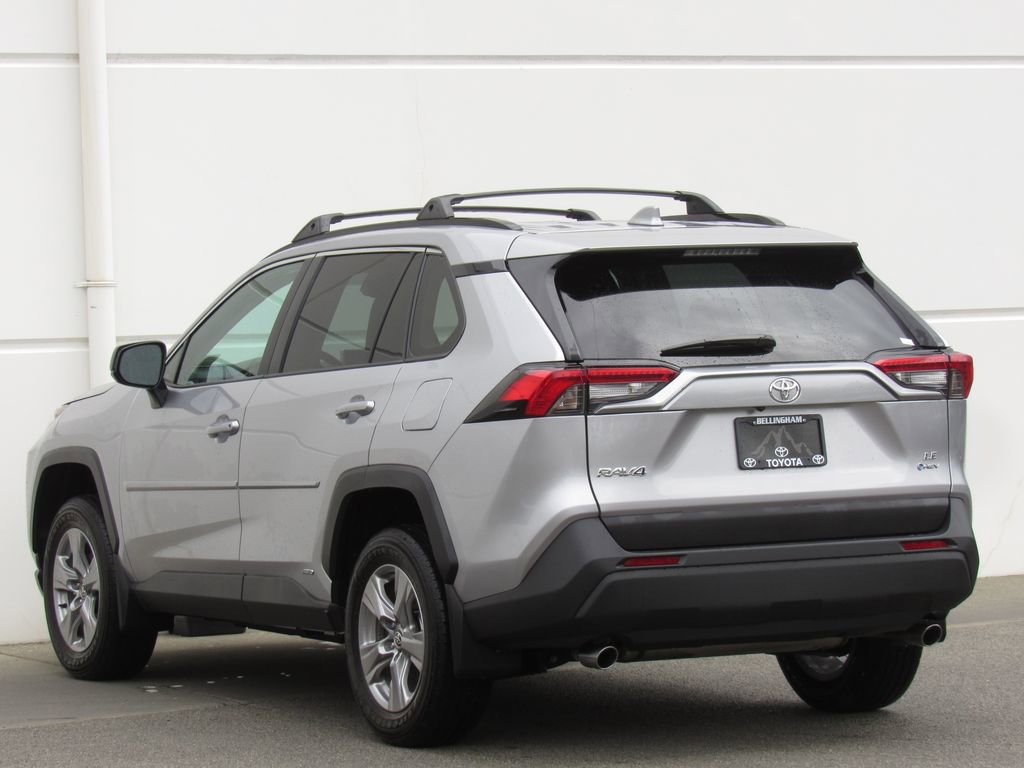 Certified 2025 Toyota RAV4 LE AWD/4WD image 5