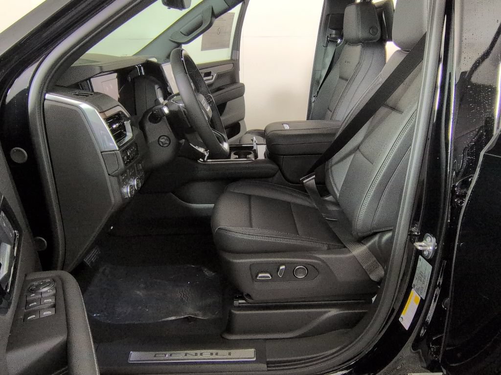 New 2026 GMC Yukon Denali AWD/4WD image 11