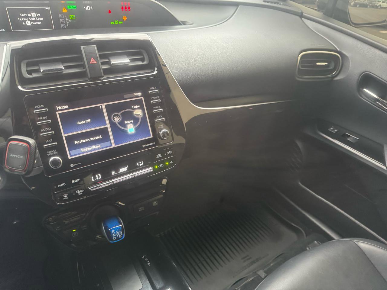 Used 2022 Toyota Prius XLE FWD image 46