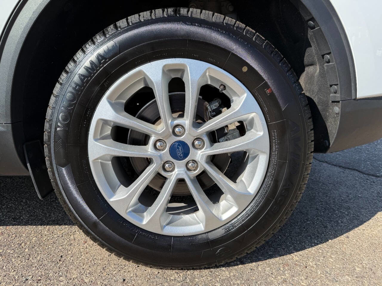 Used 2022 Ford Escape SE image 18