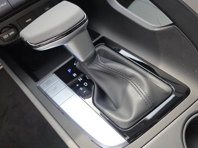 New 2025 Hyundai Elantra Sport image 13