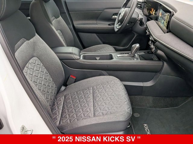 Certified 2025 Nissan Kicks SV AWD/4WD image 36