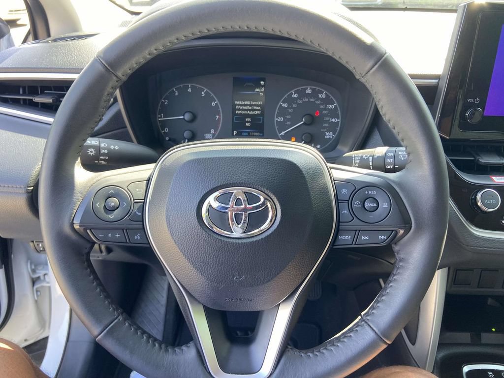 Used 2024 Toyota Corolla Cross LE w/ Moonroof Package FWD image 33