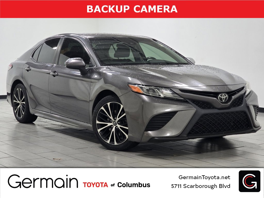 Used 2018 Toyota Camry SE image 1