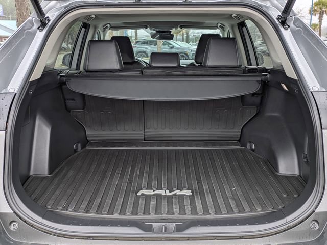 Used 2022 Toyota RAV4 XLE Premium FWD image 13