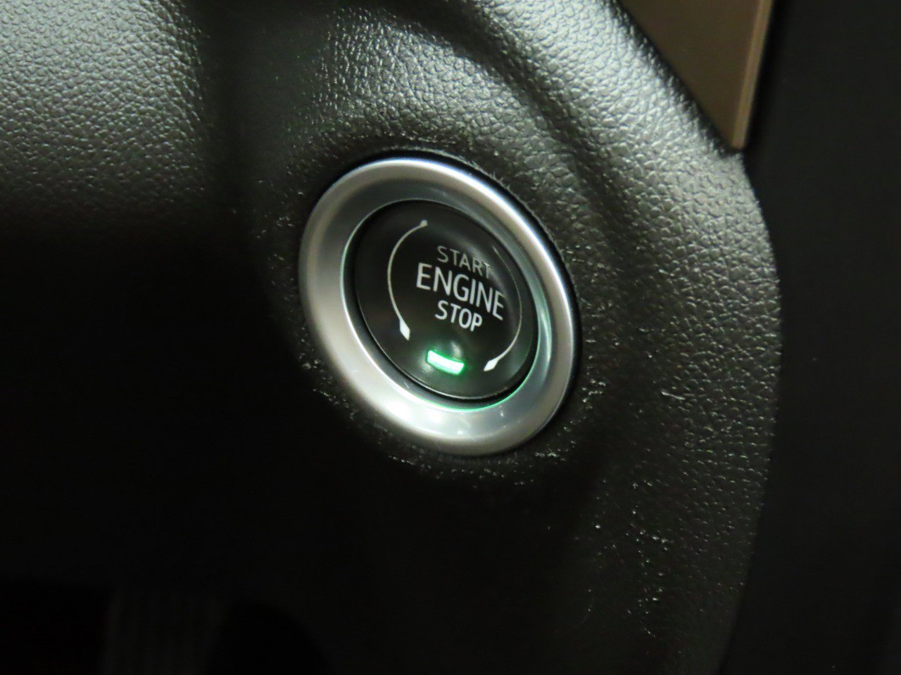 Used 2022 Chevrolet Silverado 3500 High Country w/ Technology Package image 30