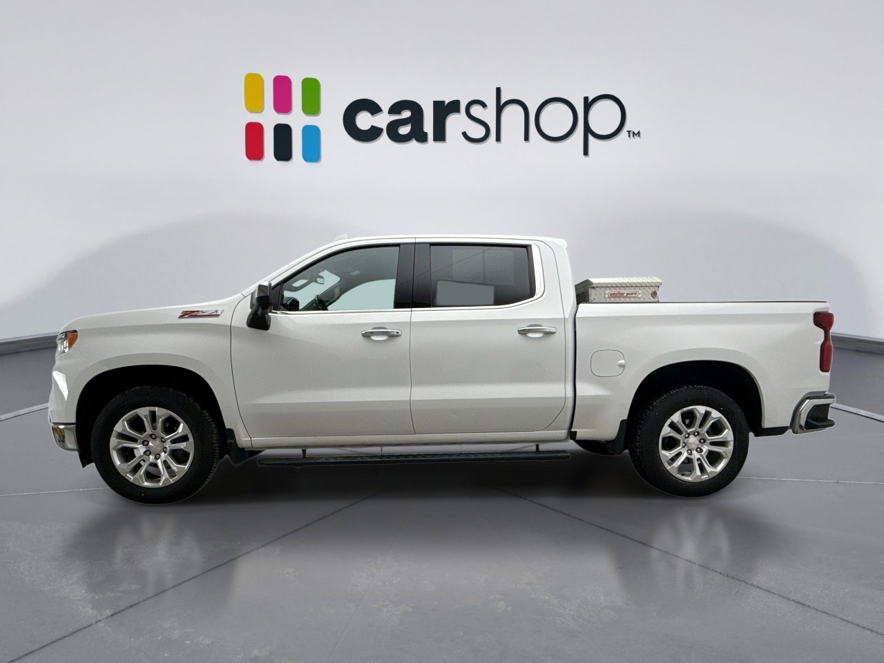 Used 2024 Chevrolet Silverado 1500 LTZ w/ LTZ Convenience Package II image 2