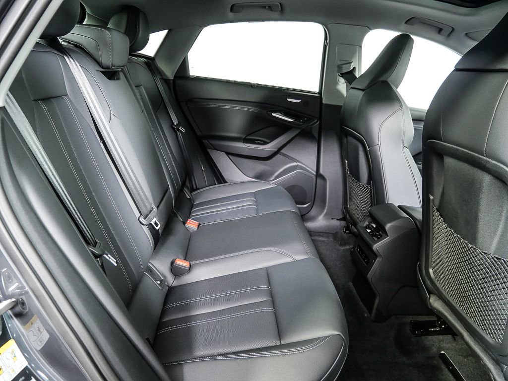 Certified 2025 Audi Q6 e-tron Prestige w/ Black Warm Weather Package AWD/4WD image 23