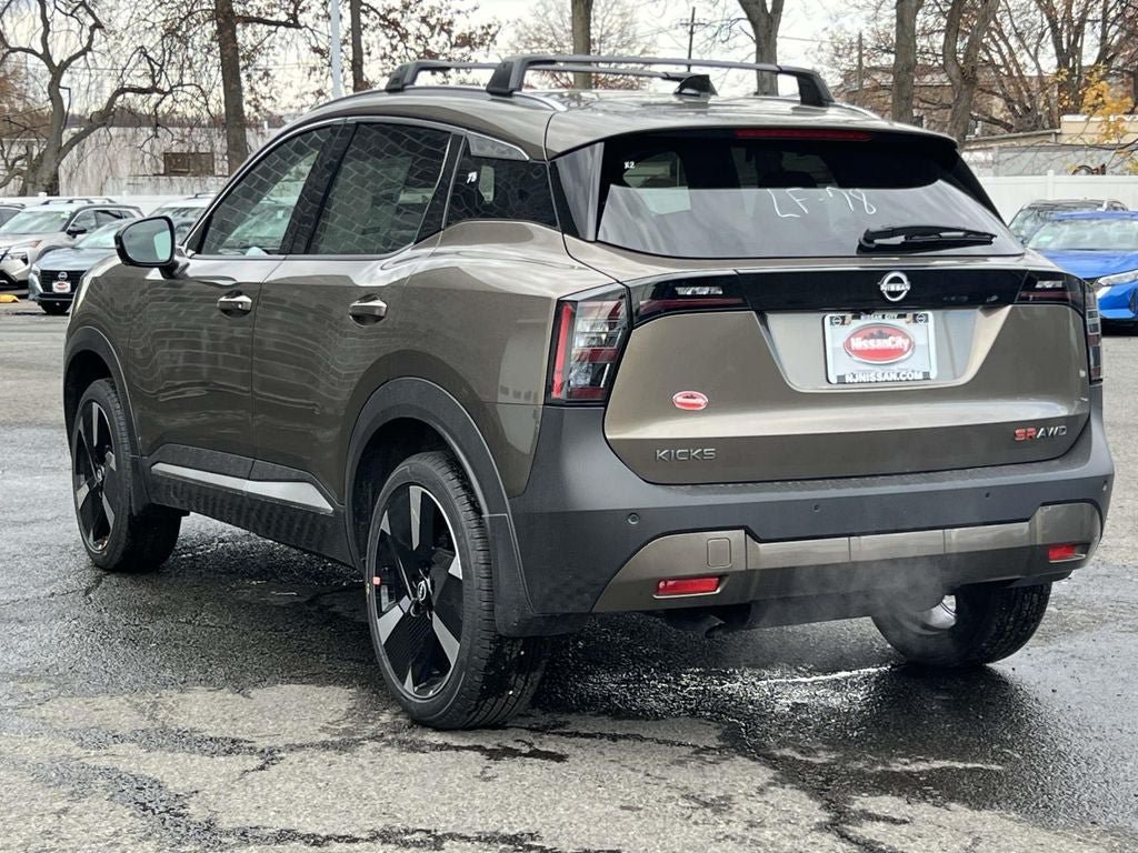New 2026 Nissan Kicks SR w/ Illumination Package AWD/4WD image 4