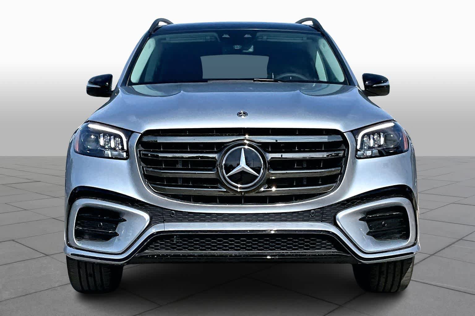 New 2026 Mercedes-Benz GLS 450 4MATIC image 3