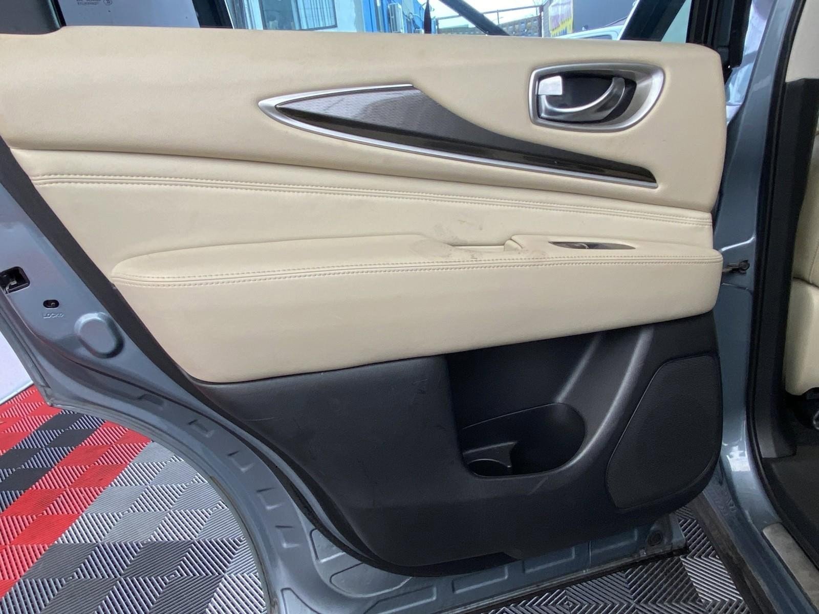 Used 2017 INFINITI QX60 AWD w/ Premium Plus Package image 19