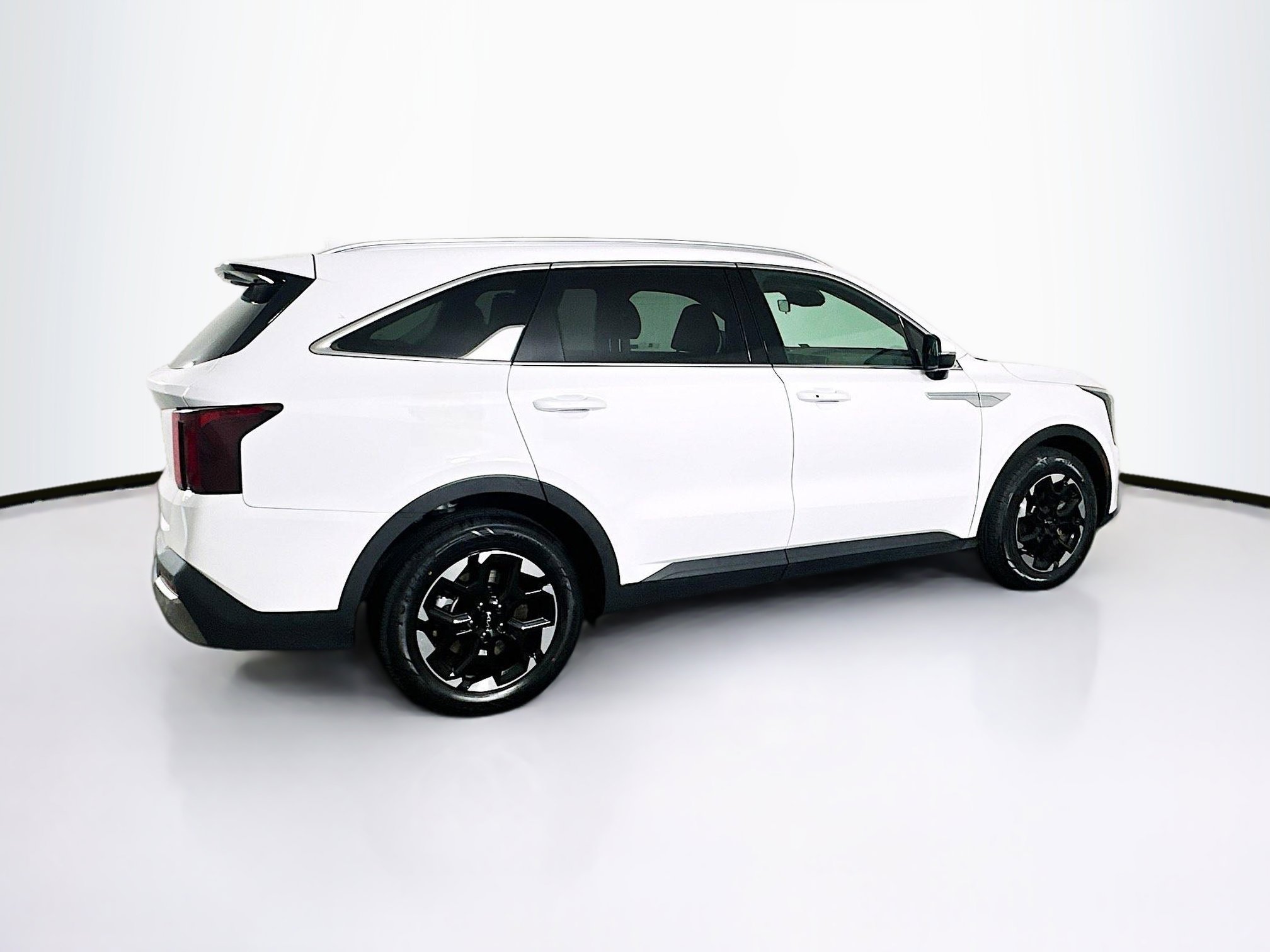 Used 2024 Kia Sorento S image 10