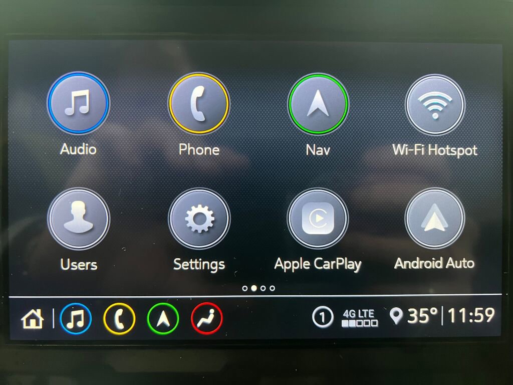 Used 2021 Chevrolet Traverse RS image 11