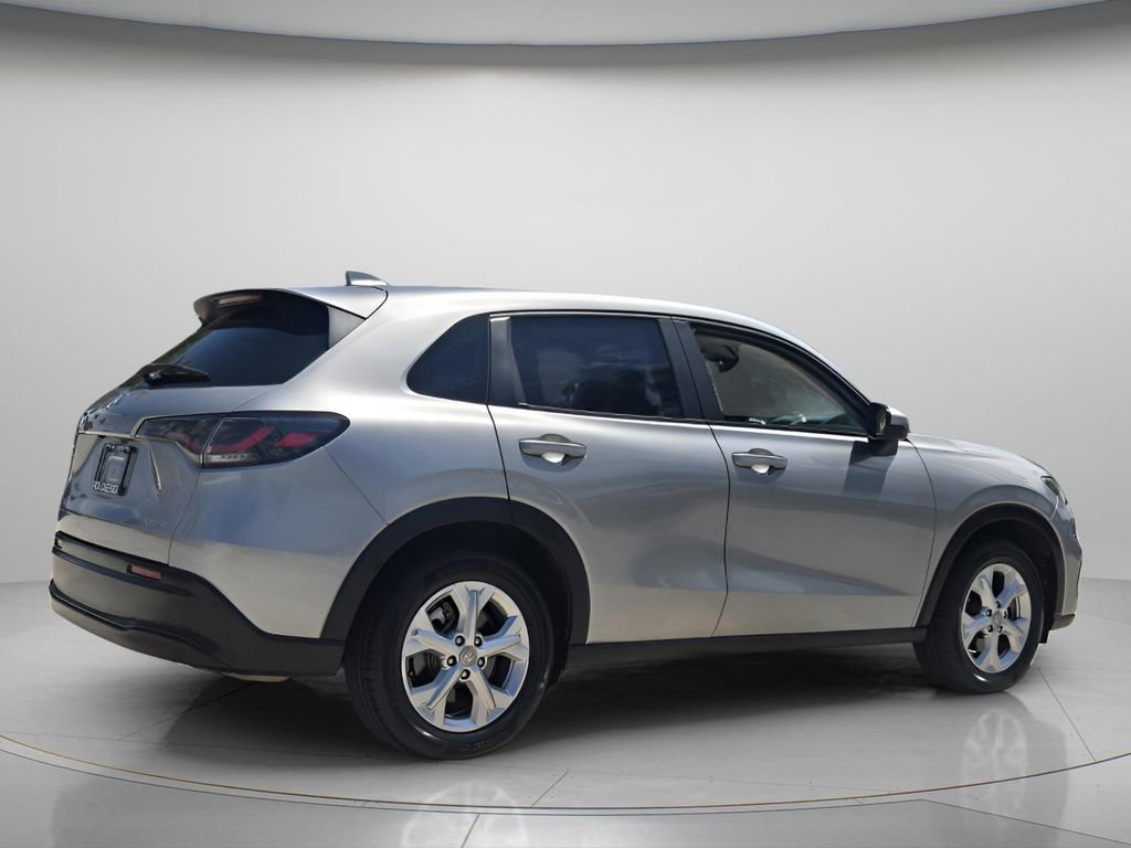 Certified 2023 Honda HR-V LX image 7