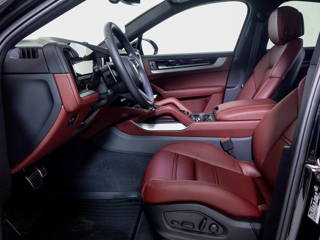 New 2026 Porsche Cayenne S AWD/4WD image 5