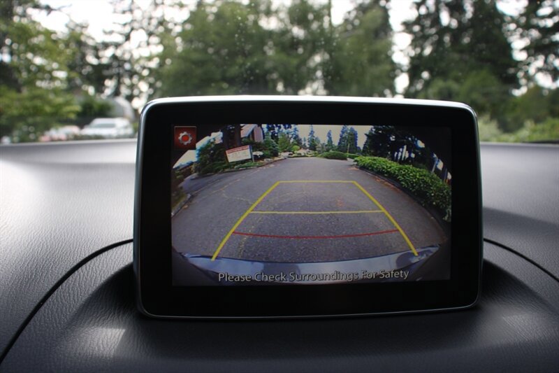 Used 2014 MAZDA MAZDA3 s Touring FWD image 9