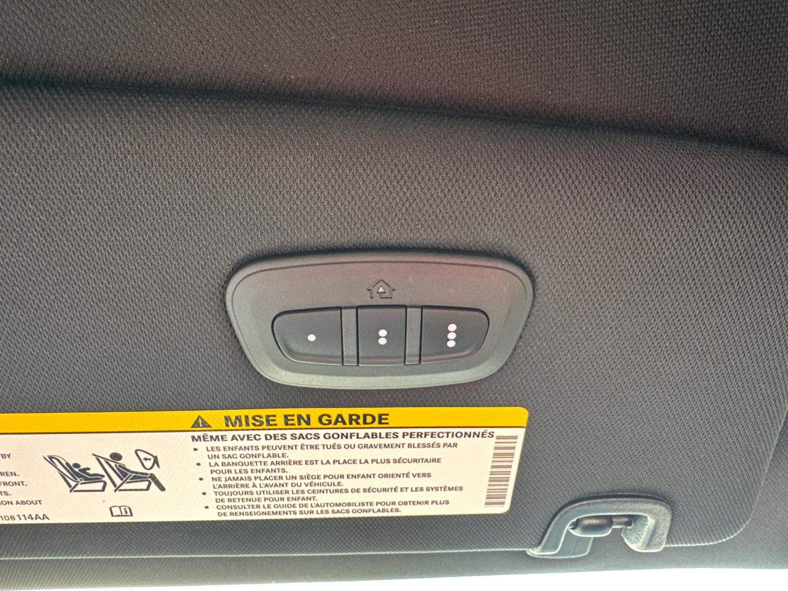 New 2026 Chrysler Pacifica Select w/ S Appearance Package FWD image 11
